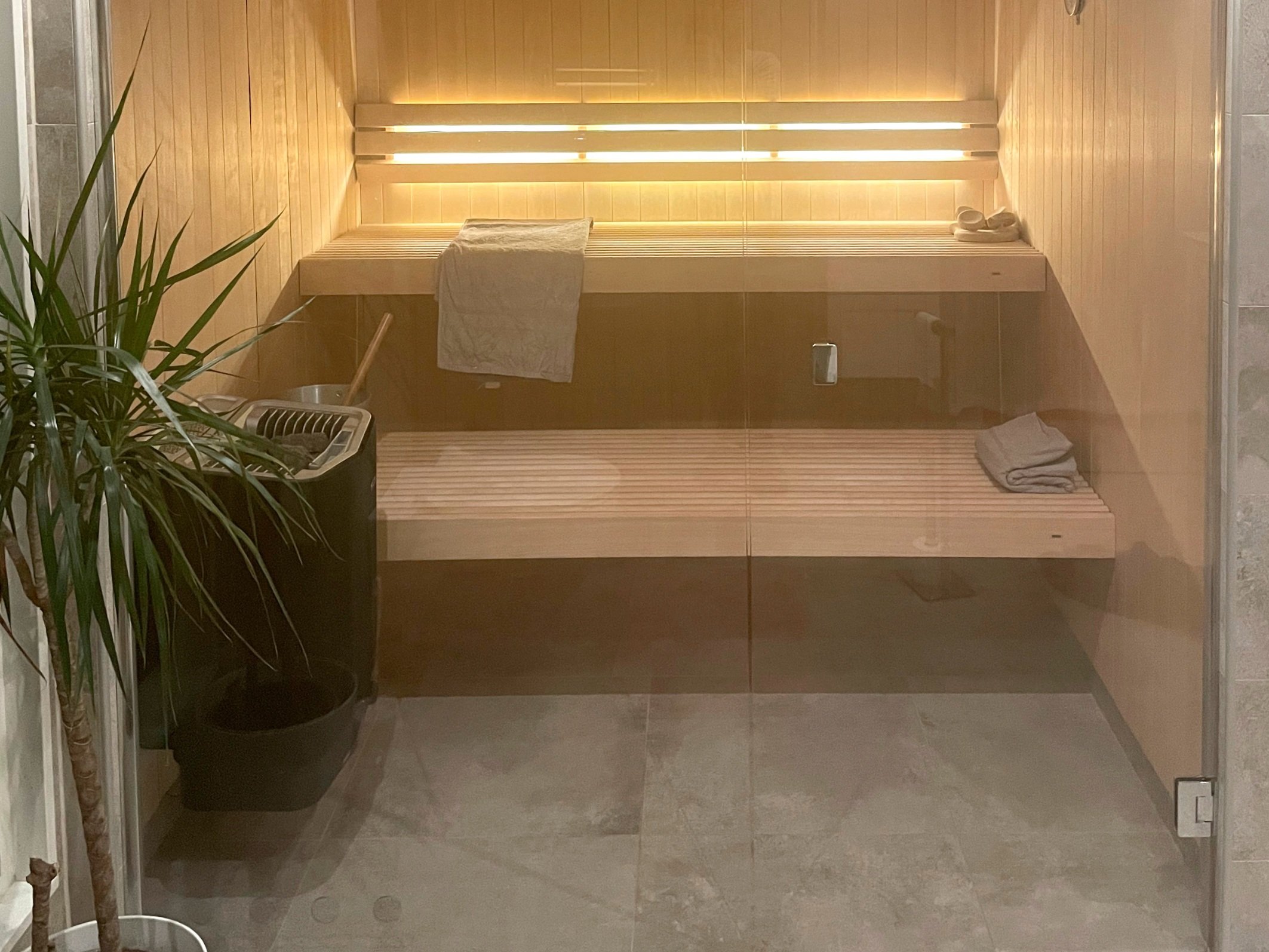 Glassdører til badstue