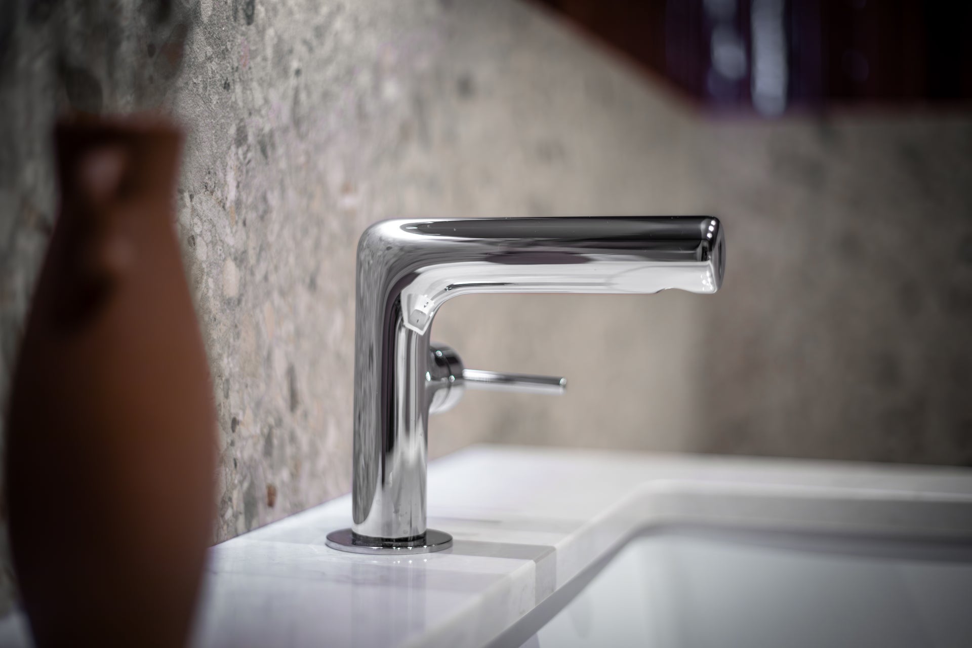 Armaturer som binder badet sammen